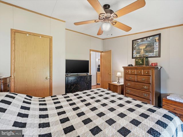 9595 GARLAND DR, Saint Thomas, PA 17252