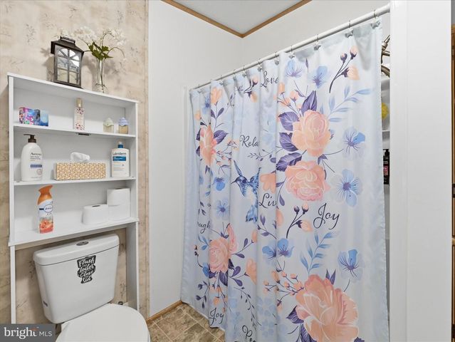 9595 GARLAND DR, Saint Thomas, PA 17252