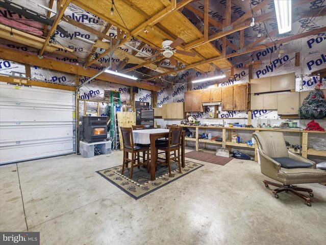 9595 GARLAND DR, Saint Thomas, PA 17252