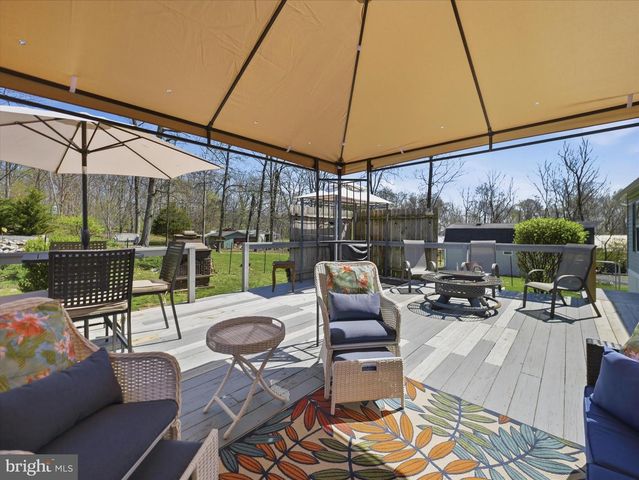 9595 GARLAND DR, Saint Thomas, PA 17252