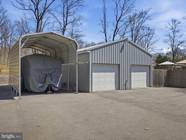 9595 GARLAND DR, Saint Thomas, PA 17252