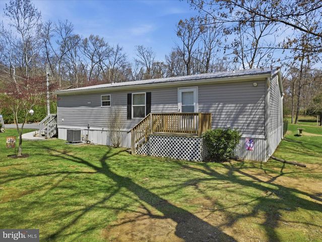 9595 GARLAND DR, Saint Thomas, PA 17252