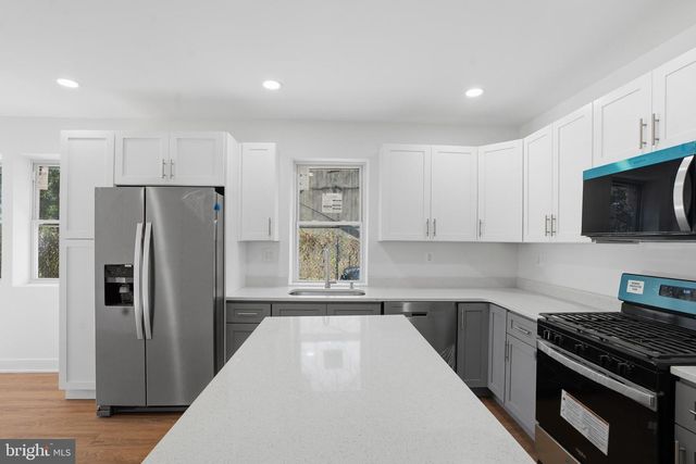 1281 JACKSON ST, Camden, NJ 08104