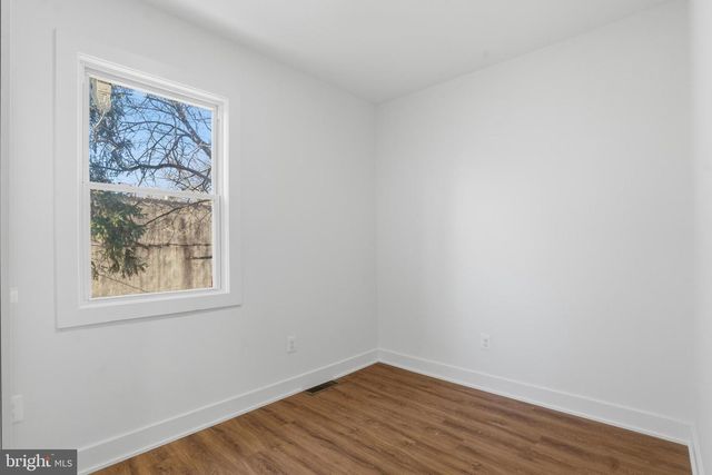 1281 JACKSON ST, Camden, NJ 08104