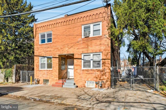 1281 JACKSON ST, Camden, NJ 08104