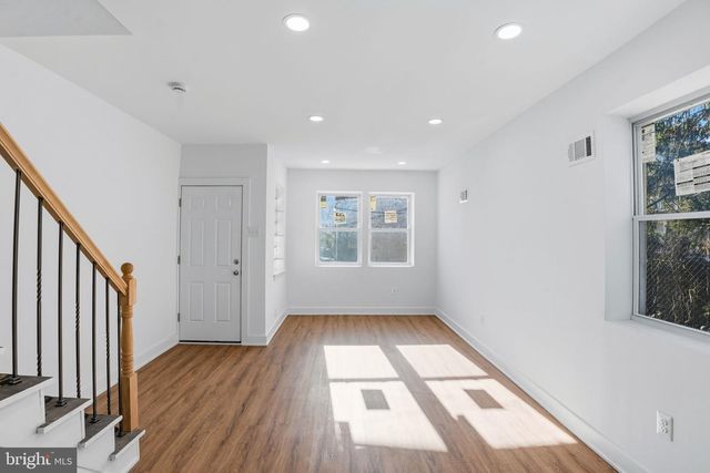 1281 JACKSON ST, Camden, NJ 08104