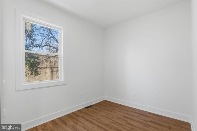 1281 JACKSON ST, Camden, NJ 08104