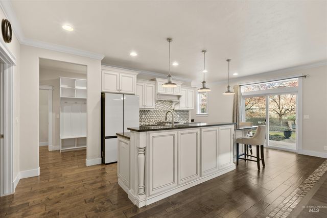 18018 N Streams Edge Way, Boise, ID 83714