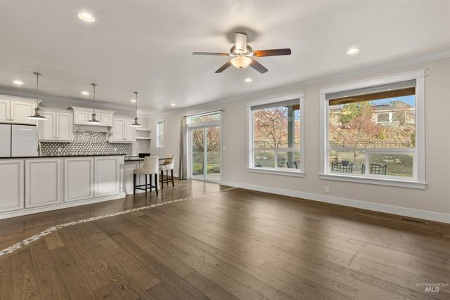 18018 N Streams Edge Way, Boise, ID 83714