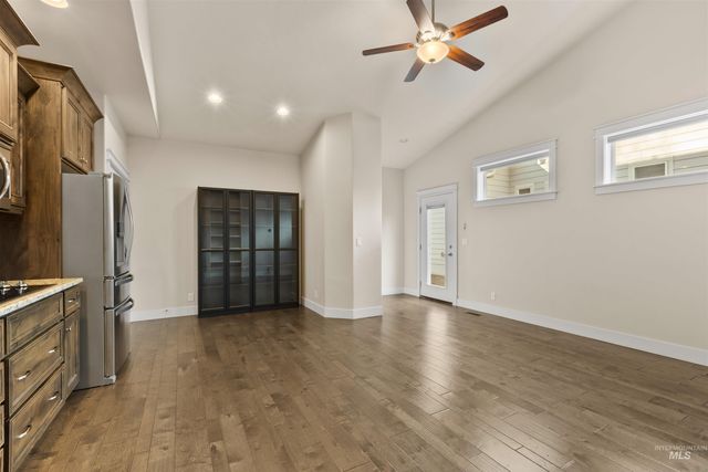 18018 N Streams Edge Way, Boise, ID 83714