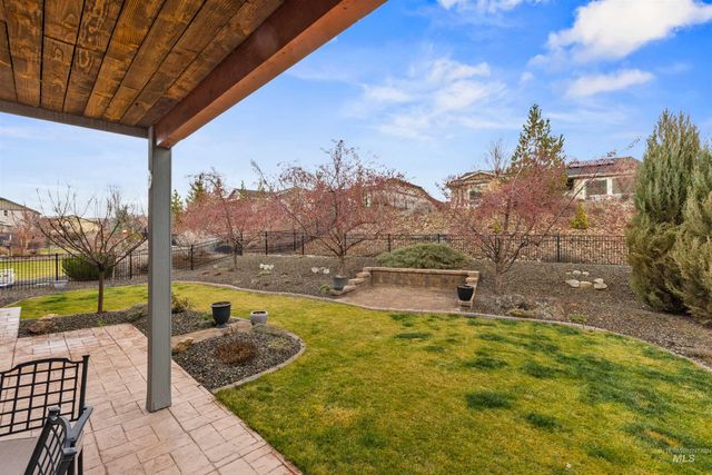 18018 N Streams Edge Way, Boise, ID 83714