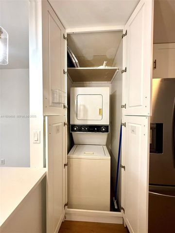 2403 Scott St A, Hollywood, FL 33020