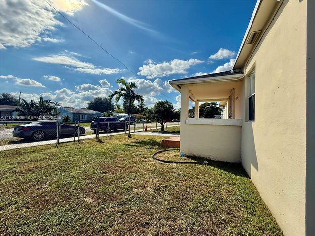 2403 Scott St A, Hollywood, FL 33020