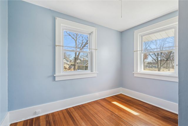 1047 Daniels Street NE, Cedar Rapids, IA 52402