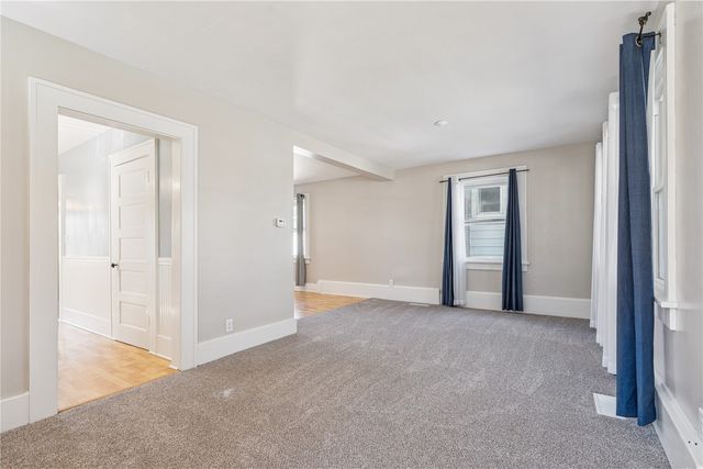 1047 Daniels Street NE, Cedar Rapids, IA 52402