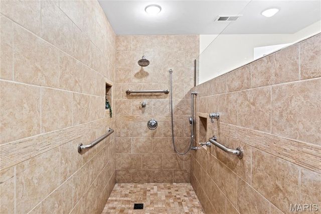 750 S Hanley Road 56, Clayton, MO 63105