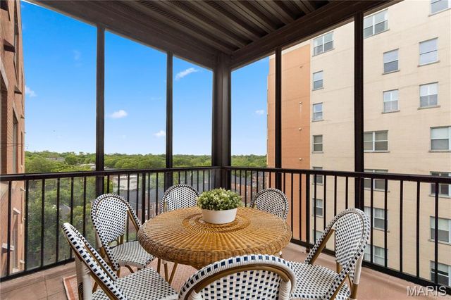 750 S Hanley Road 56, Clayton, MO 63105