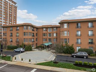 750 S Hanley Road 56, Clayton, MO 63105