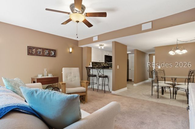 11 Tanglewood Dr Apt 7, Hilton Head Island, SC 29928