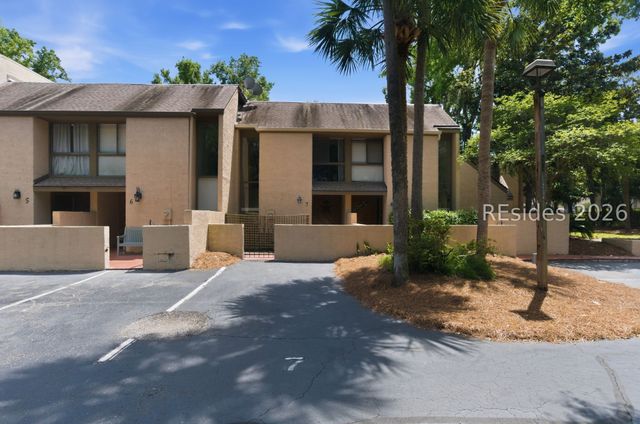 11 Tanglewood Dr Apt 7, Hilton Head Island, SC 29928