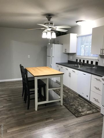 132 Maudlin Street, Novi, MI 48377