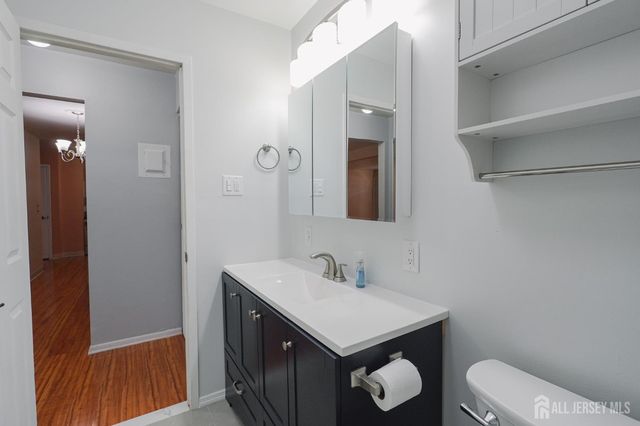 733 Cricket Lane, Woodbridge Proper, NJ 07095