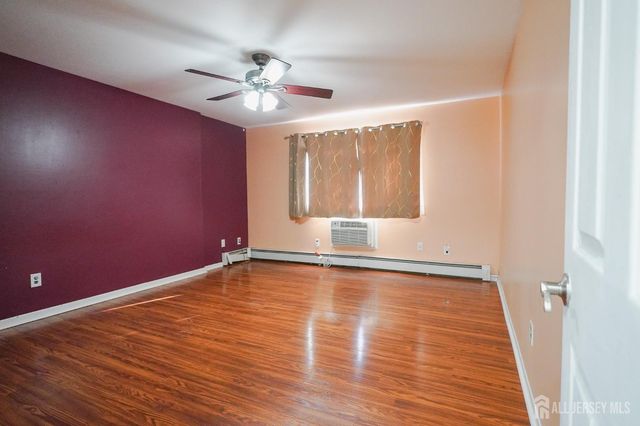 733 Cricket Lane, Woodbridge Proper, NJ 07095