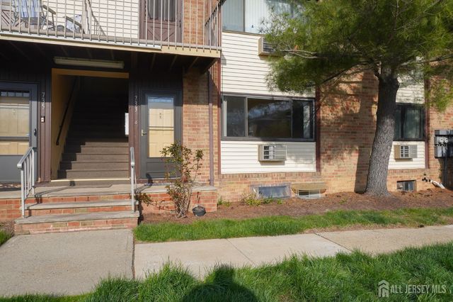 733 Cricket Lane, Woodbridge Proper, NJ 07095