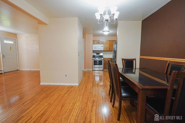 733 Cricket Lane, Woodbridge Proper, NJ 07095