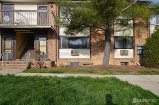 733 Cricket Lane, Woodbridge Proper, NJ 07095