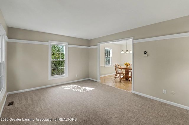 1131 Hillgate Way, Lansing, MI 48912