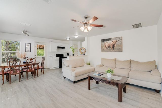 8710 Davis Oaks TRL, Austin, TX 78748