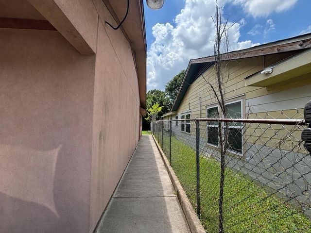 1006 Kress Street, Houston, TX 77020