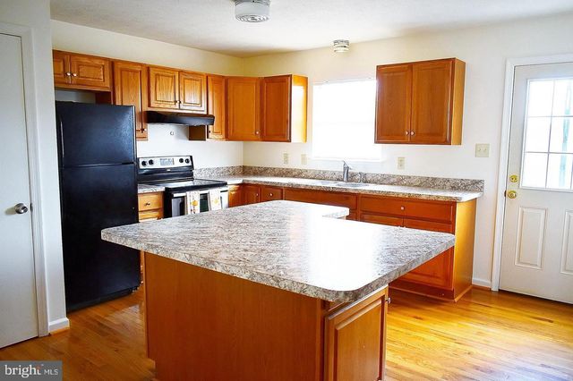 107 PARKSIDE DR, Winchester, VA 22602
