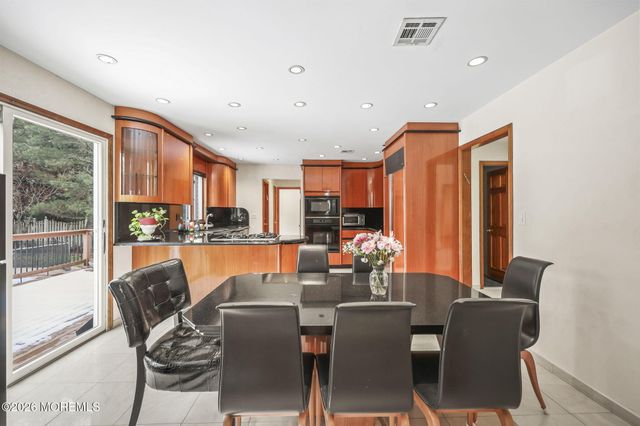 16 Wiltshire Drive, Manalapan, NJ 07726