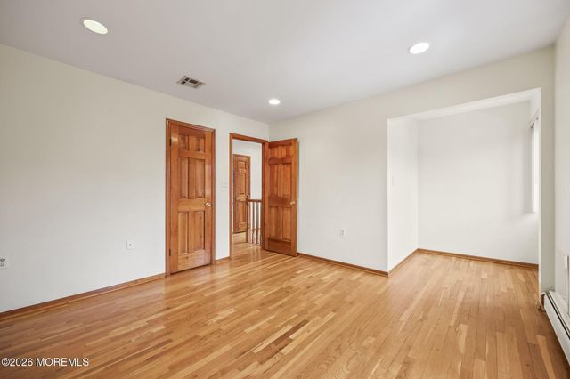 16 Wiltshire Drive, Manalapan, NJ 07726