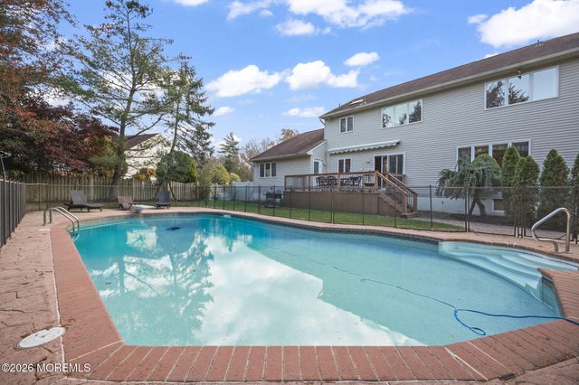 16 Wiltshire Drive, Manalapan, NJ 07726