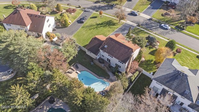 16 Wiltshire Drive, Manalapan, NJ 07726