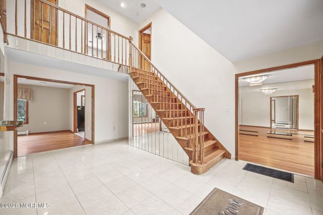 16 Wiltshire Drive, Manalapan, NJ 07726