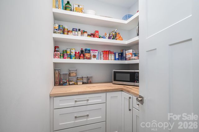 4282 Holly Circle NE, Conover, NC 28613