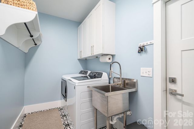 4282 Holly Circle NE, Conover, NC 28613