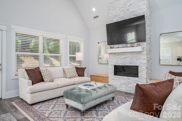 4282 Holly Circle NE, Conover, NC 28613