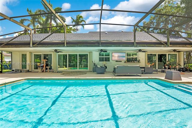 8265 SW 176th Terrace, Palmetto Bay, FL 33157