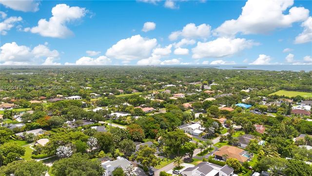 8265 SW 176th Terrace, Palmetto Bay, FL 33157