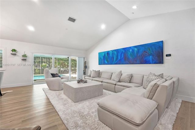 8265 SW 176th Terrace, Palmetto Bay, FL 33157