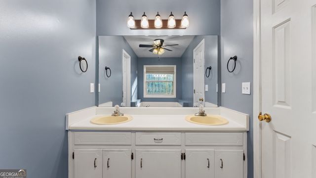 1601 Piney Grove Road, Loganville, GA 30052