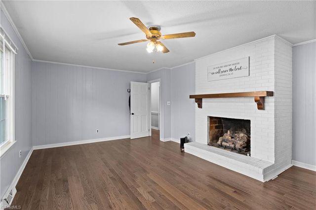 116 Asbury Drive, Kernersville, NC 27284