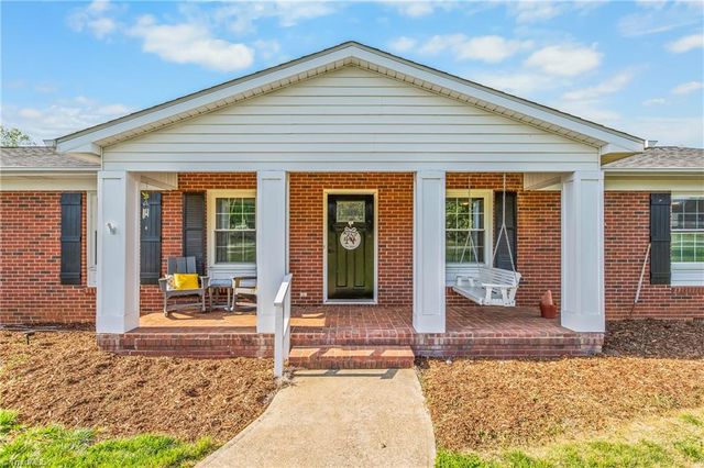 116 Asbury Drive, Kernersville, NC 27284
