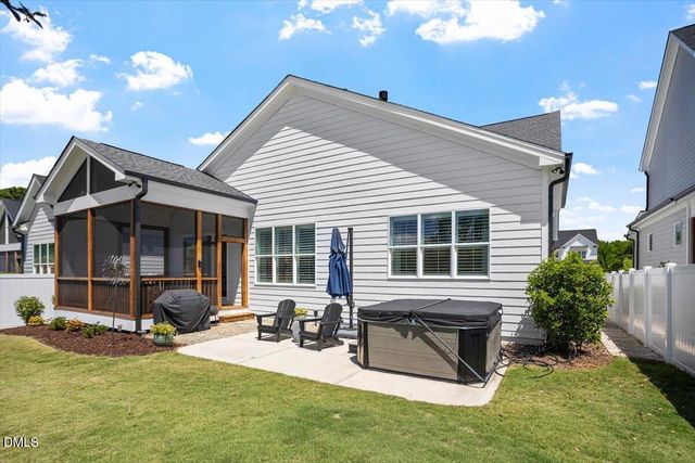 1745 Deacon Falls Way, Wendell, NC 27591