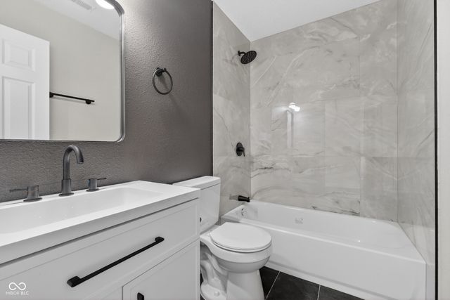 4624 Walker Street, Greenwood, IN 46143